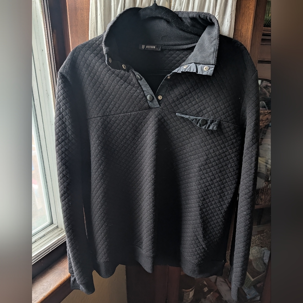 Quilted Black Women's Pullover Hoodie